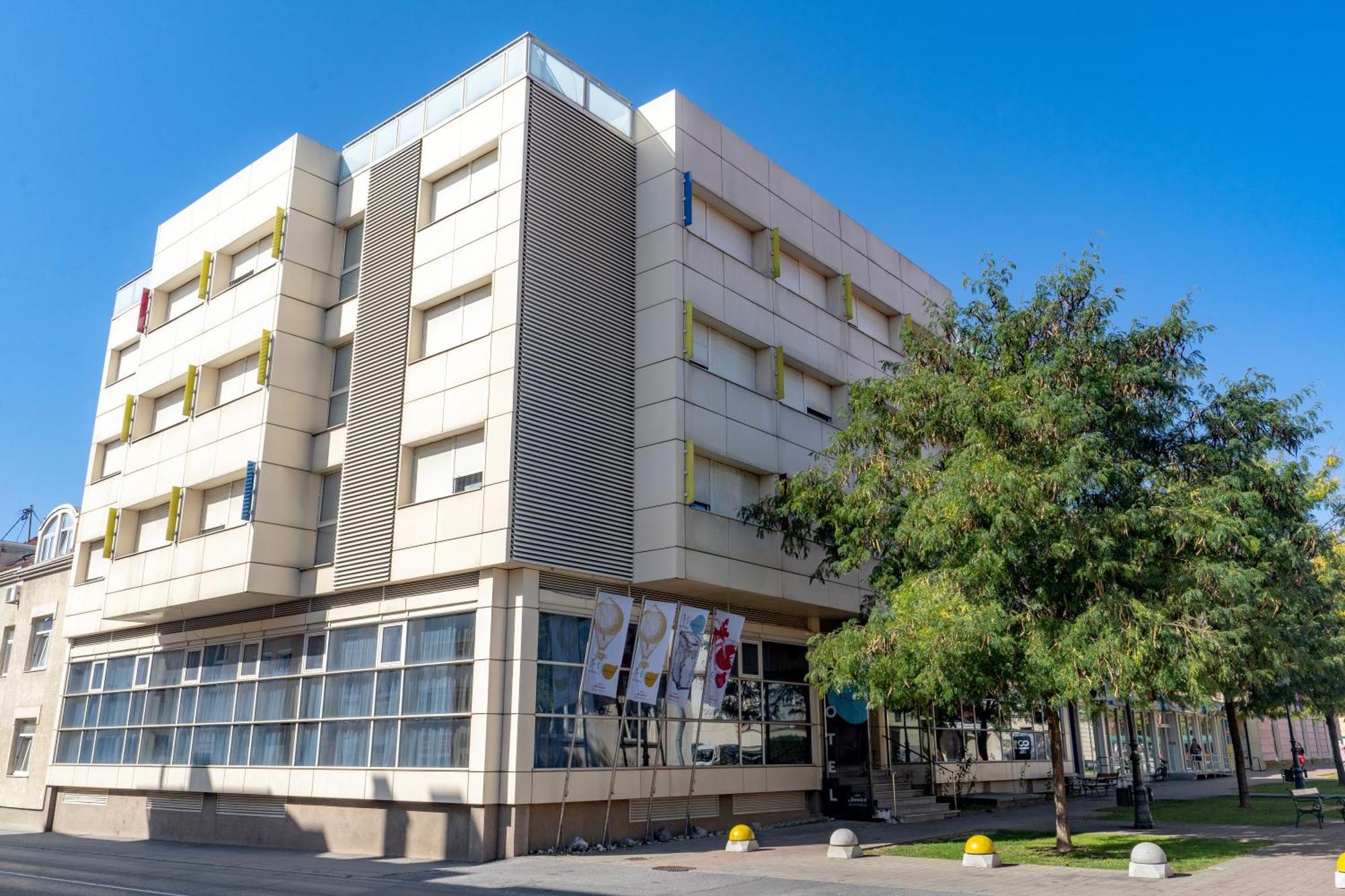 Artearia Hotel Bjelovar Exteriér fotografie